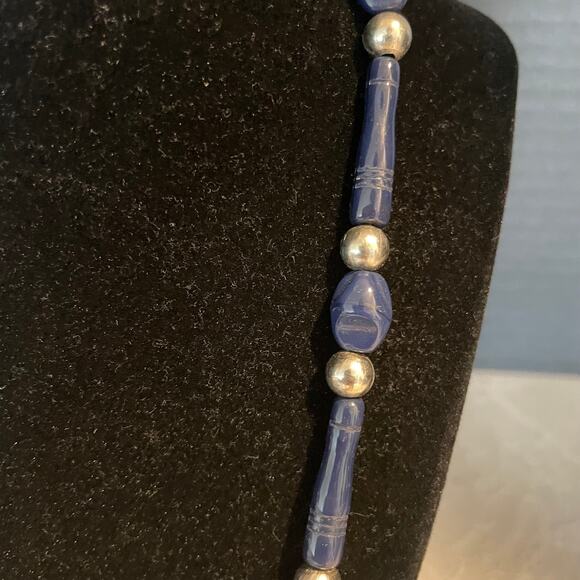vintage cobalt blue and silver beaded necklace screw on back statement piece - Picture 8 of 12